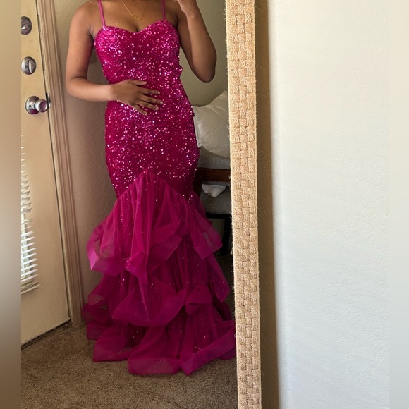 Dresses & Skirts - Pink Prom Dress- NWT